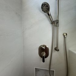 D & D Plumbing - Guest shower with Moen m-core