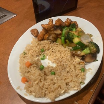 Fuji Japanese Steakhouse - Japanese Near Me - Kill Devil Hills, North Carolina