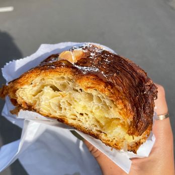 Quail and Condor - Almond croissant - Coffee & Tea Near Me - Healdsburg, California Quail and Condor - Almond croissant - Coffee & Tea Near Me - Healdsburg, California