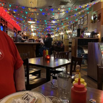 The Old Fashioned - Inside- loud, but fun - American Near Me - Madison, Wisconsin