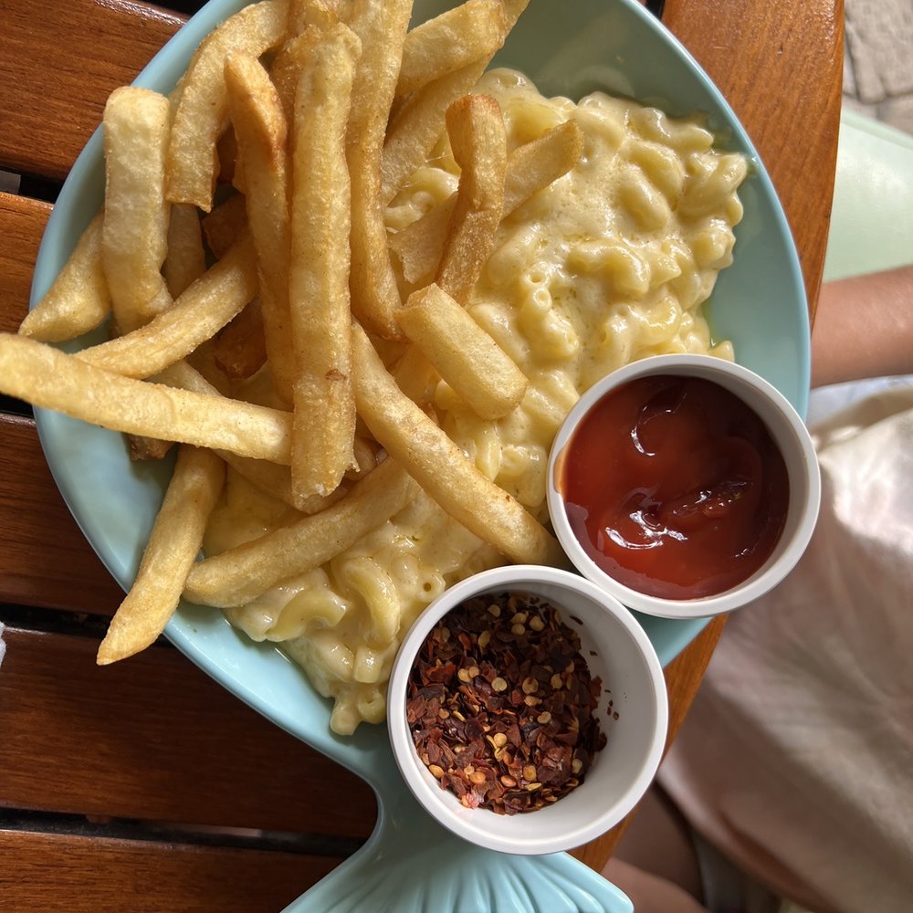Keoki's Paradise - Mac & Cheese with fries kids menu - Seafood Near Me - Koloa, Hawaii Keoki's Paradise - Mac & Cheese with fries kids menu - Seafood Near Me - Koloa, Hawaii