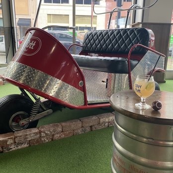 Tipsy Putt - Pubs Near Me - Emeryville, California