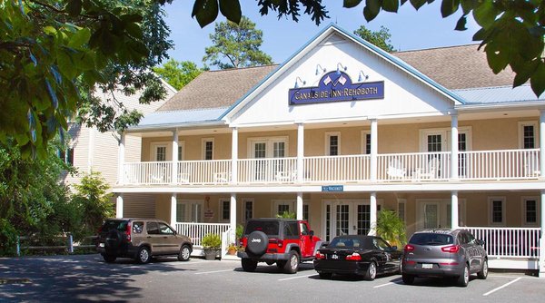 Canalside Inn by null