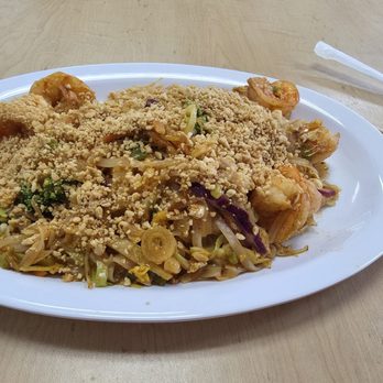 Sausalido Cafe - Dragon noodles with shrimp - Thai Near Me - Torrance, California Sausalido Cafe - Dragon noodles with shrimp - Thai Near Me - Torrance, California