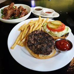Chill & Grill - Duck Wings, Sirloin Burger