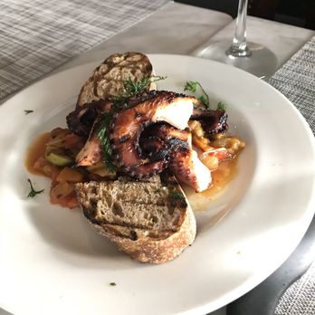 Gatsby's Landing - Grilled octopus appetizer - New American Near Me - Roslyn, New York