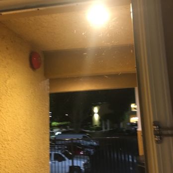 Best Western Plus Dixon Davis - Light outside our door - Hotels Near Me - Dixon, California