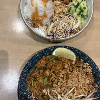 Gai Noi - Pad Thai - Desserts Near Me - Minneapolis, Minnesota