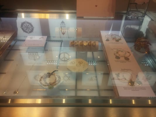 Alex and Ani by null