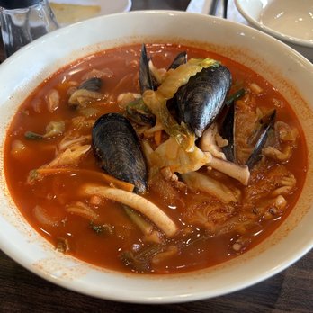 Paik's Noodle Aurora 홍콩반점 - Jjampong (spicy seafood soup) - Chinese Near Me - Aurora, Colorado