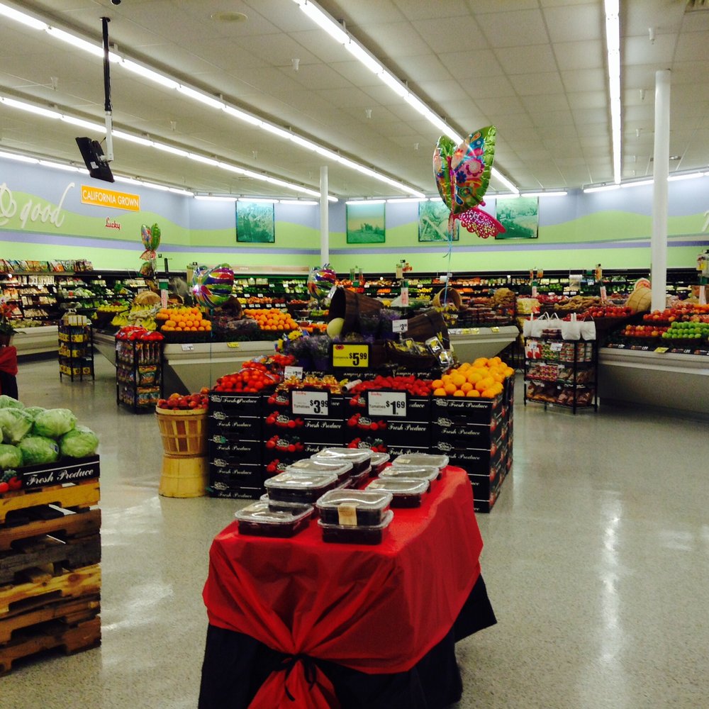 Lucky - Huge produce section - Grocery Near Me - Livermore, California