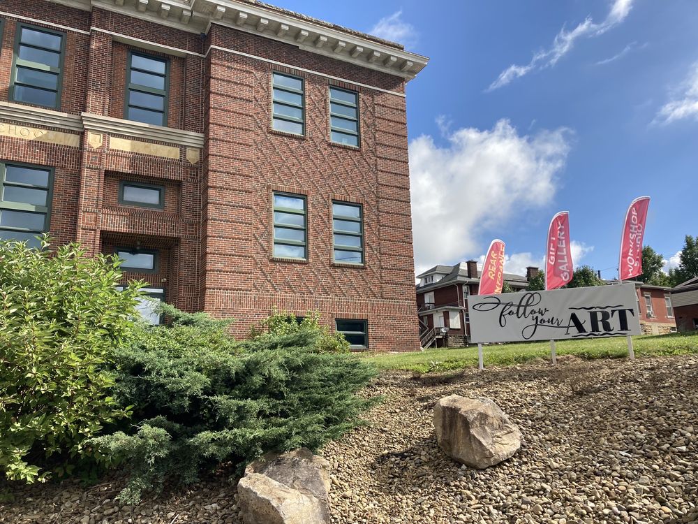 Social spots from Follow Your Art