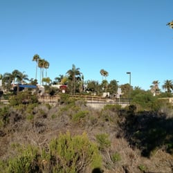 Trail At Poinsettia and Avenida Encinas - The train station platform, go there to cross to the other side of the tracks on the designated crossing