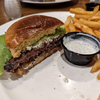 Olive On Main - Lamb burger with weird "tzatziki" that had no cucumber in it - Mediterranean Near Me - Laurel, Maryland