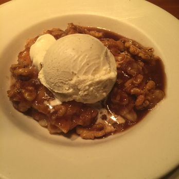 Rutherford Grill - Apple crisp - American Near Me - Rutherford, California