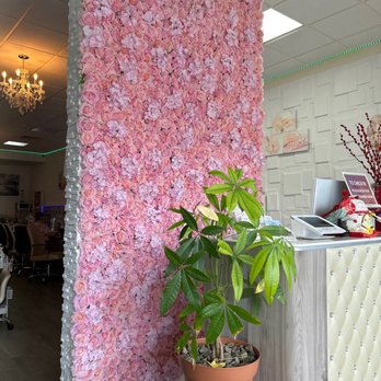 Eagle Nails Salon - Check in/out desk. - Nail Salons Near Me - Kaneohe, Hawaii