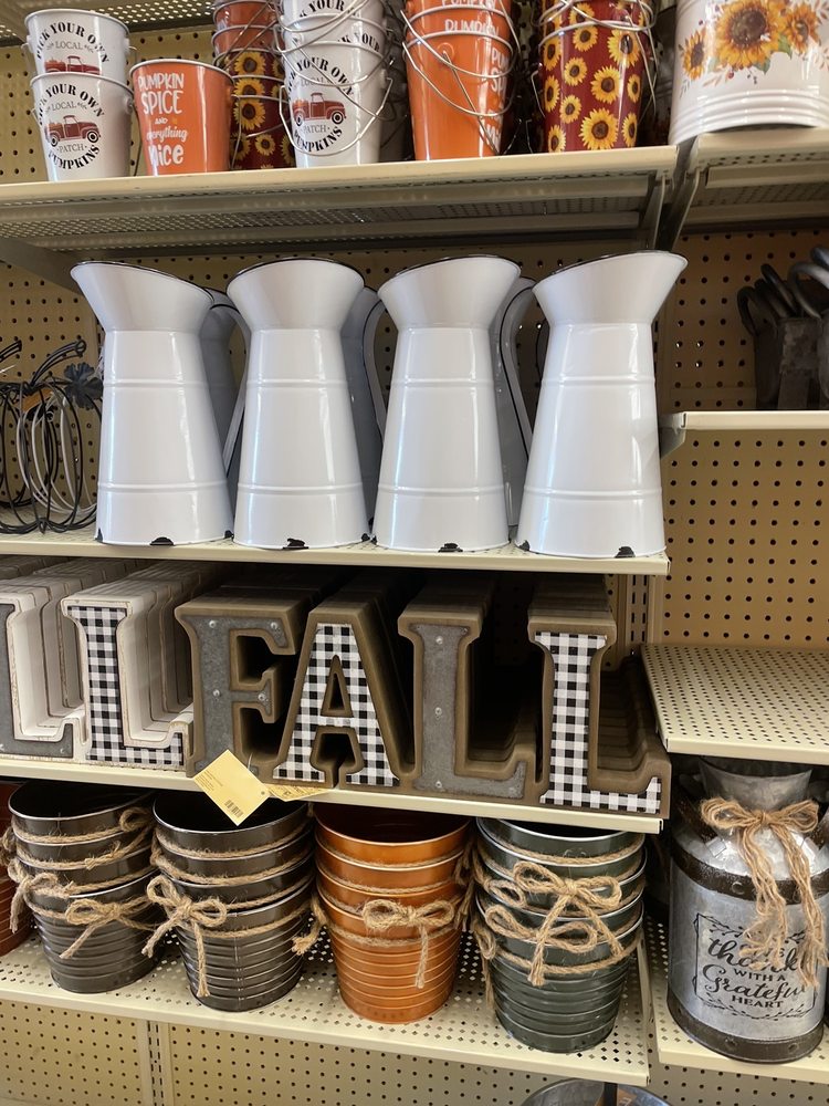 HOBBY LOBBY Updated September 2024 38 Photos & 33 Reviews 5855 Rogers Rd, San Antonio