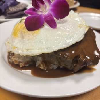 Guieb Cafe - Prime Rib Loco Moco - Breakfast & Brunch Near Me - Wahiawa, Hawaii