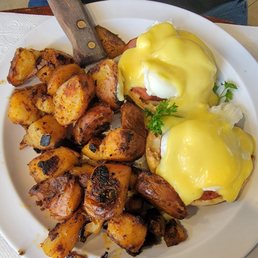 Country Eggs Benedict Country Eggs Benedict