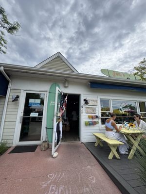 Joni's by null