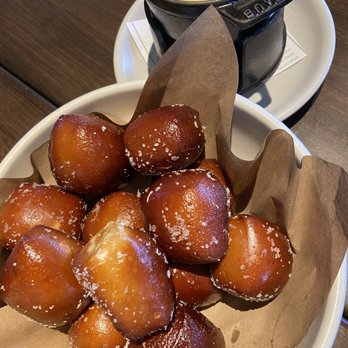 Culinary Dropout - Pretzels with Provolone Cheese sauce - New American Near Me - Charlotte, North Carolina