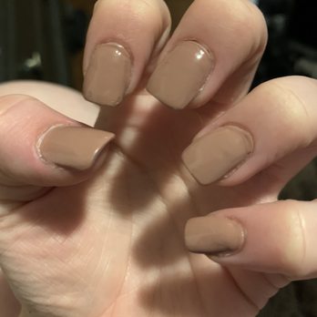 Hollywood Nails - I got a full acrylic set. I was not impressed - Nail Salons Near Me - Ashtabula, Ohio