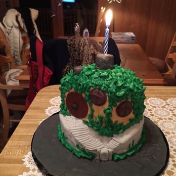 Hobbit Cake For My Fiance S Birthday Yelp