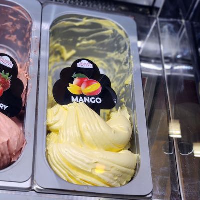 Selma's Sweets & Frozen Treats by null