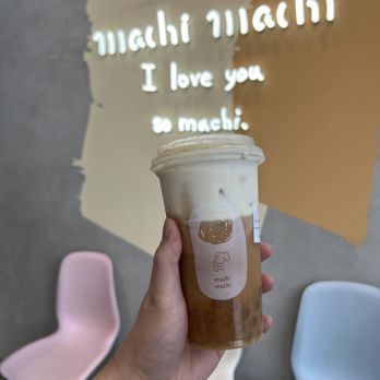 Machi Machi - Cream cheese foam black tea with golden pearls - IG @bougiefoodieboi - Bubble Tea Near Me - Richmond, British Columbia