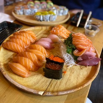 Akino - Round 1 - Sushi Bars Near Me - Elmhurst, New York