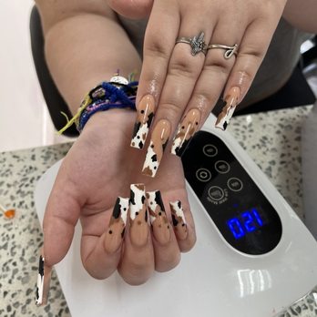Modern Nails & Spa - Nail Salons Near Me - Richmond, Texas