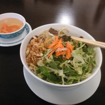 PhoViet Ostrovni - Bun Bo Nam Bo - Vietnamese Near Me - Prague, Puerto Rico