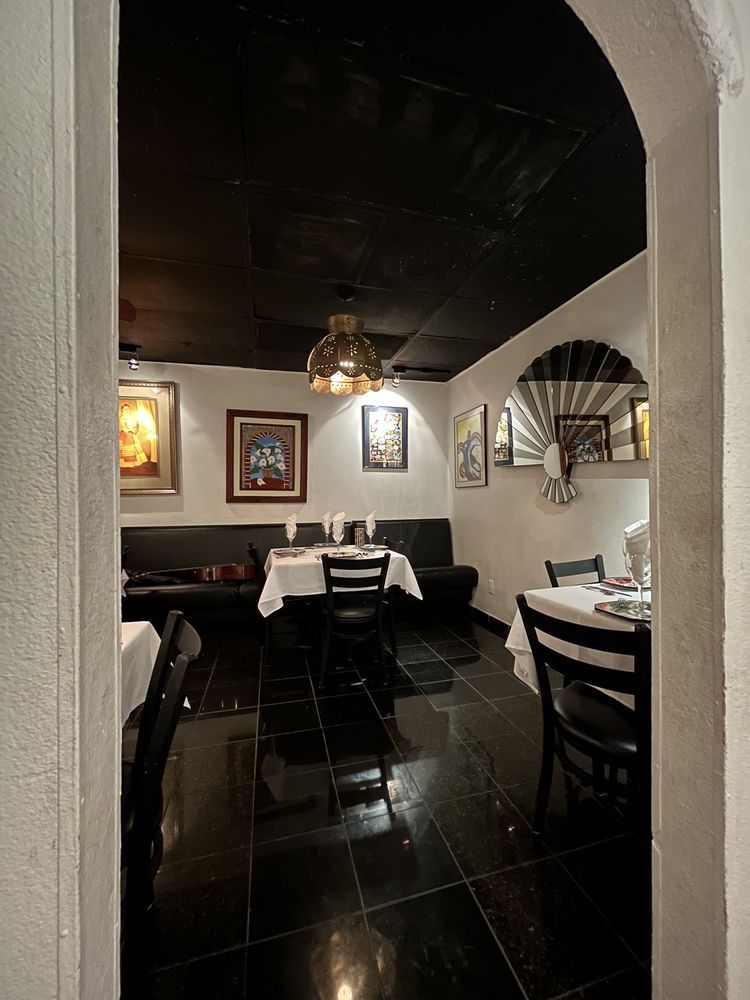 Asi Es La Vida Restaurant