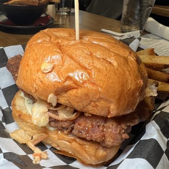 Rear End Gastropub & Garage - Chicken sandwich with fries - Gastropubs Near Me - Pittsburgh, Pennsylvania Rear End Gastropub & Garage - Chicken sandwich with fries - Gastropubs Near Me - Pittsburgh, Pennsylvania