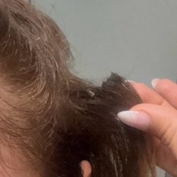 The Secret Garden Salon & Spa - For 4 months since install, wefts are falling apart every 3-4 weeks.