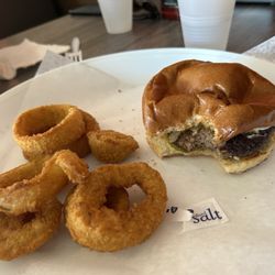 Chapps Burgers - Classic burger and onion rings