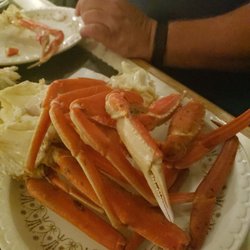 Wesley's Restaurant - Crab legs from seafood buffet