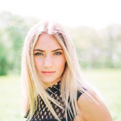 Jennifer Lawrence Photography - Hinsdale Central senior session