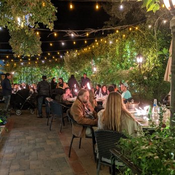 Zaytoon - Patio area - Lebanese Near Me - Santa Barbara, California Zaytoon - Patio area - Lebanese Near Me - Santa Barbara, California