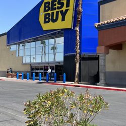 Best Buy - Santa Clarita