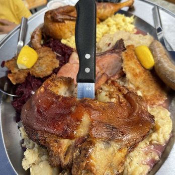 Ludwig's - Platter For 6. - German Near Me - Leavenworth, Washington Ludwig's - Platter For 6. - German Near Me - Leavenworth, Washington