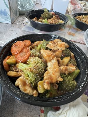 Mr. Chang Halal Chinese by null