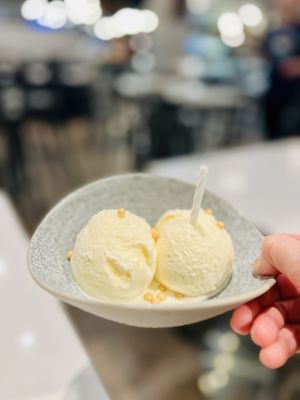 Fanny Bay Oyster Bar & Shellfish Market by null