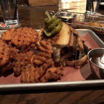 Barlines - Brisket grilled cheese - New American Near Me - Nashville, Tennessee
