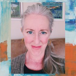 Chakratopia Intuitive Services - Dani Tworek
Owner and Director
Expert Remote Healer, Chakra Therapist & Intuitive Mentor