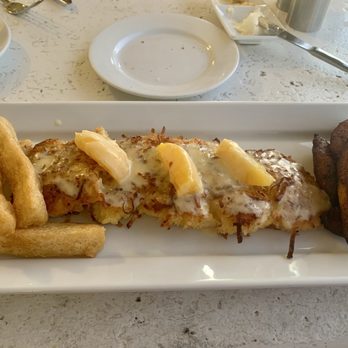 Gus' Grille - Reefhouse Resort & Marina - Coconut crusted grouper - Seafood Near Me - Key Largo, Florida