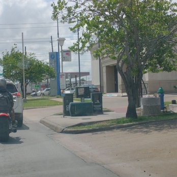 Chase Bank - Banks & Credit Unions Near Me - Houston, Texas