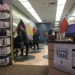 Great Clips - View from the entrance