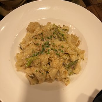 Hamilton's Kitchen - Spiny Lobster  pasta - New American Near Me - Winter Park, Florida