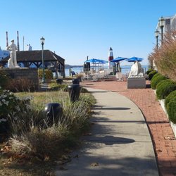 Mary Bayles Park - First impression photo when walking into the park from Broadway. (10/21 /2024)